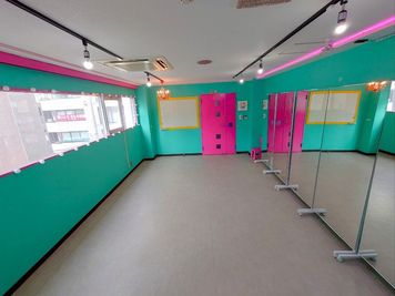 ベストフレンドレンタルスペース スタジオ／大部屋 4階<ベスト2>の室内の写真
