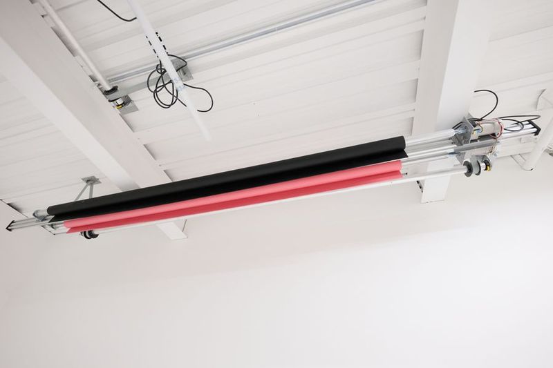 アマチュアからプロまで対応できる本格的な白ホリスタジオ。 - スタジオぜっと