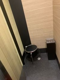カラオケビッグエコー 博多筑紫口２号店 《9～10名用》カラオケルーム【サイズL】の室内の写真
