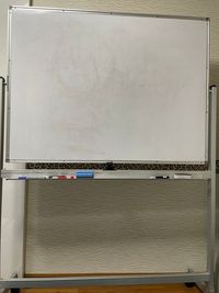 ホワイトボード120cm×90cm - 中崎町駅徒歩2分‼️1名〜50名イベント可能‼️レイアウト自由 中崎町駅徒歩2分‼️1名〜50名イベント可能‼️レンタルキッチンの設備の写真