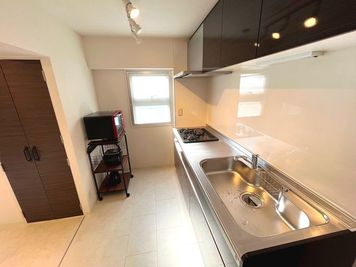 電子レンジや冷蔵庫、ケトルも完備。 - 女性専用　アメニティ東桜２F 【リバーリッチ】アメニティ東桜2F　女性専用の設備の写真