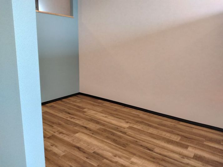 260㎝×320㎝フリースペース☆施術ベット使用可能な広さ - 建物名はなし
