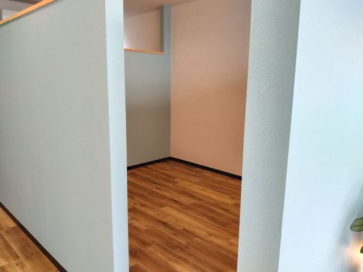 260㎝×320㎝フリースペース☆施術ベット使用可能な広さ - 建物名はなし