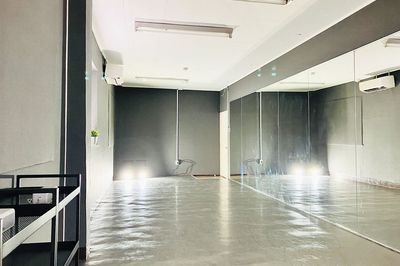 LEDライトをご用意しております‐神戸三宮レンタルスタジオStork三ノ宮駅徒歩4分【ダンスができるレンタルスタジオ】の室内の写真 - 神戸三宮レンタルスタジオStork 三ノ宮駅徒歩4分【ダンスができるレンタルスタジオ】の室内の写真