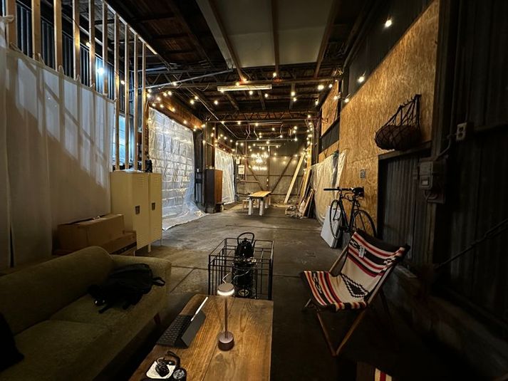 倉庫オープンスペース - キッチン＆会議室｜上町サンク