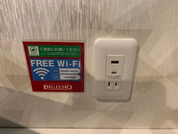 カラオケビッグエコー 西鉄天神駅前店 《1名用》テレワークルームの室内の写真