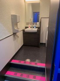 カラオケビッグエコー 西鉄天神駅前店 《1名用》テレワークルームの室内の写真