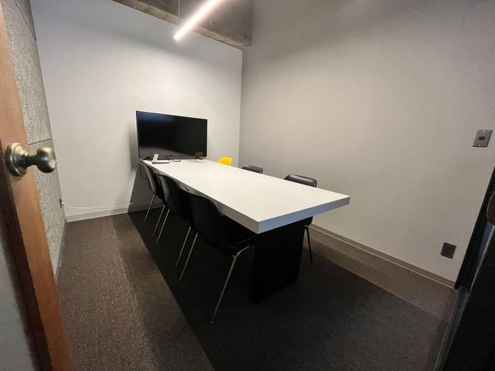 設備の整った快適な会議室 - MONZ SPACE（モンズスペース）