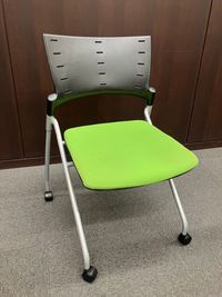 富士ソフトアキバプラザ セミナールーム４の備品：椅子の写真 - 富士ソフト アキバプラザ セミナールーム４の室内の写真