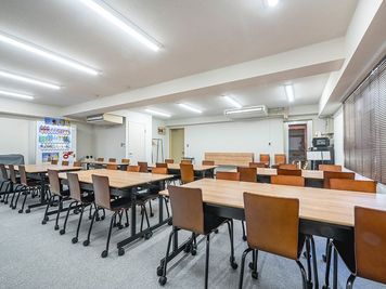 貸会議室ルームス八丁堀店 【ROOMs八丁堀店　第2会議室】メトロ日比谷線八丁堀駅3分の室内の写真