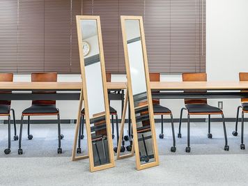 貸会議室ルームス八丁堀店 【ROOMs八丁堀店　第2会議室】メトロ日比谷線八丁堀駅3分の設備の写真
