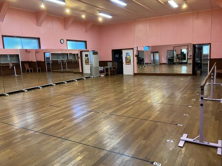 ダンススタジオ - 逗子ダンススタジオAles