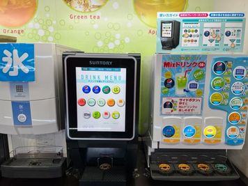 カラオケビッグエコー 横浜西口駅前本店 《2～4名用》会議・打ち合わせ用ルーム【サイズS】の設備の写真