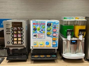 ドリンクバー - カラオケビッグエコー 京都駅前烏丸口店 《1名利用》テレワーク専用ルームの設備の写真