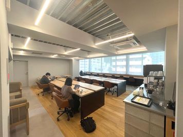 10Fコワーキングスペース - BasisPoint 西新宿店 2名個室の室内の写真