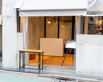 TOKICAFE kagurazaka "TOKICAFE" のポップアップスペースの室内の写真