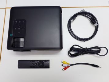 HDMI接続の他、設定は必要ですが、ＷiＦiでスマホから直接データを送って映写することもできます。※設定等のサポートは致しません。 - 🌈 【ライステラス🌾】 🌈リニューアル【ライステラス🌾新宿】の設備の写真