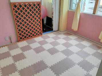 東海ビル金沢(高麗会館） 1階　マット室（整体、自習等）の室内の写真