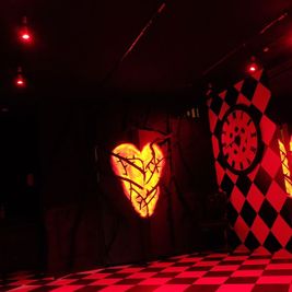 全体を赤色にした雰囲気がこちらです - NIGHT PHANTASY STUDIO 1F Dance Floorの室内の写真