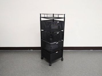 施術用ワゴン(閉) - シェア・スタジオBluebird《天王寺スタジオ》 レンタルサロンの室内の写真