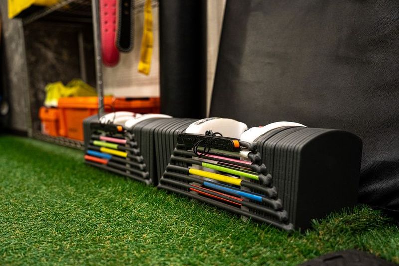 鮮やかな人工芝の映えるパーソナルジムをお手軽レンタル★ - 天満/扇町 3つの部屋完備シェアサロン★Studio Gaudi