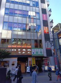 カラオケビッグエコー 大宮東口駅前店 《2～4名用》会議・打ち合わせ用ルーム【サイズS】の外観の写真