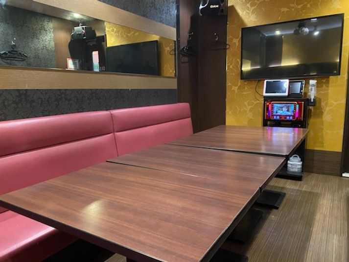 《9～10名用》会議・打ち合わせ用ワークルーム【サイズL】 - カラオケビッグエコー所沢駅前店