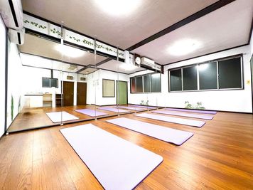 CurioSpace国分寺Studio ダンススタジオの室内の写真