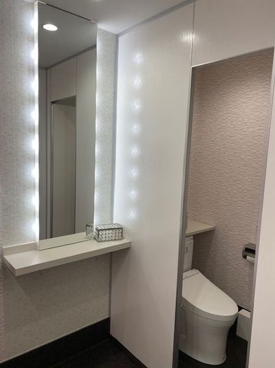 《5～8名用》会議・打ち合わせ用ルーム【サイズM】 - カラオケビッグエコーTXGAおおたかの森店