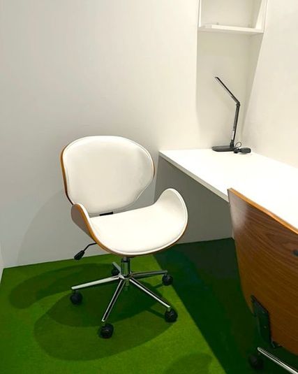 【就活オンラインブース】GARAGE MACHIDA個室(B席) - GARAGE MACHIDA 南大谷店