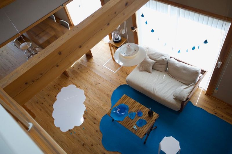 森リビング - コモリエ ヌーア（ komolier NUA ）