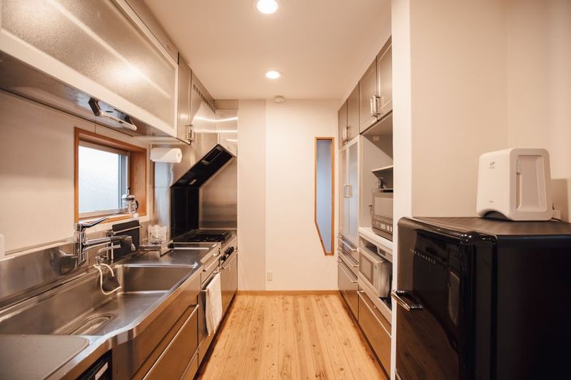 森リビング - コモリエ ヌーア（ komolier NUA ）