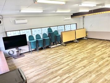 JK Room 曳舟 東向島ビルディング 踊れる🕺セミナールーム 最大50名 椅子40脚 in 曳舟の室内の写真