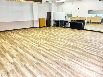 JK Room 曳舟 東向島ビルディング 踊れる🕺セミナールーム 最大50名 椅子40脚 in 曳舟の室内の写真