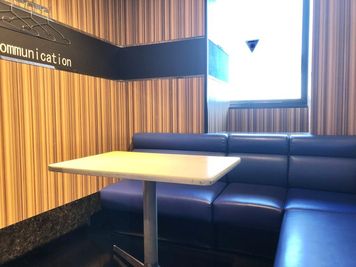 《1名用》【テレワークに最適👩‍💻】電源/Wi-Fi完備/ソフトドリンク飲み放題付き☕️の完全個室！ - カラオケビッグエコー 秋葉原昭和通口店