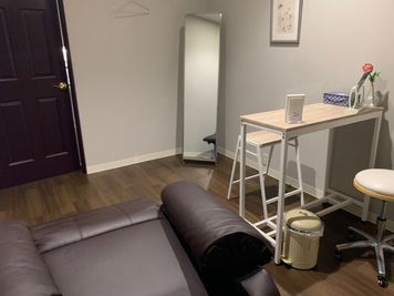 完全個室の施術スペース - minoriba_大波止店 レンタルサロン スペース2の室内の写真