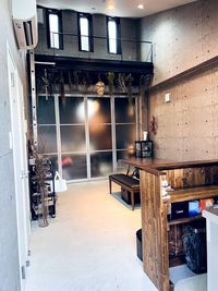 ２部屋にも仕切れます！ - 玉井町ガレージハウスD号室 【49平方メートル全面利用可】atelier FUYURAの室内の写真