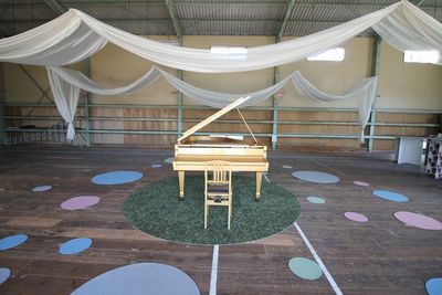 シーマー倉庫　金のピアノイベントスペース シーマー倉庫　金のピアノの室内の写真
