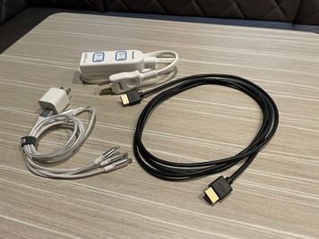 カラオケビッグエコー 渋谷宮益坂口店  《1名用》テレワークルームの室内の写真