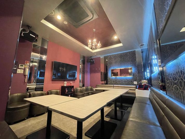 《9～10名用》会議・打ち合わせ用ワークルーム【サイズL】 - カラオケビッグエコー 渋谷宮益坂口店