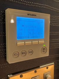 カラオケビッグエコー 名駅４丁目店 《1名用》テレワークルームの室内の写真