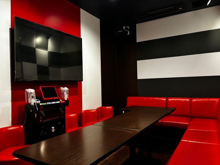 《9～10名用》会議・打ち合わせ用ワークルーム【サイズL】 - カラオケビッグエコー 名駅４丁目店