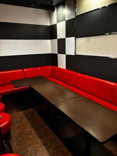 《9～10名用》会議・打ち合わせ用ワークルーム【サイズL】 - カラオケビッグエコー 名駅４丁目店