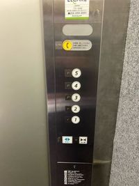 カラオケビッグエコー 名駅３丁目店 《2～4名用》会議・打ち合わせ用ルーム【サイズS】の設備の写真