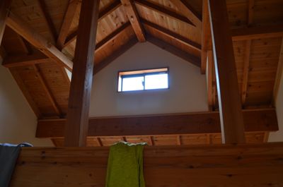 高い天井 - 里山小屋 （クラインガルテン）の室内の写真