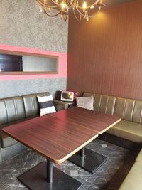 《2～4名用》【会議・打ち合わせに最適👩‍💻】電源/Wi-Fi完備/ソフトドリンク飲み放題付き☕️の完全個室！ - カラオケビッグエコー 中野通り店
