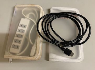 カラオケビッグエコー 三軒茶屋駅前店 《2～4名用》会議・打ち合わせ用ルーム【サイズS】の室内の写真