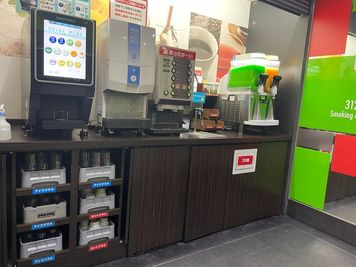 カラオケビッグエコー 梅田中央店 《2名利用》テレワーク専用ルームの設備の写真