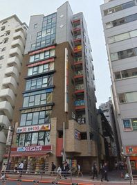 カラオケビッグエコー 五反田西口店 《9～10名用》会議・打ち合わせ用ワークルーム【サイズL】の室内の写真