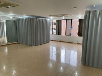 男女別着替えスペース - B-studio 天神橋筋六丁目駅　B-studioの室内の写真